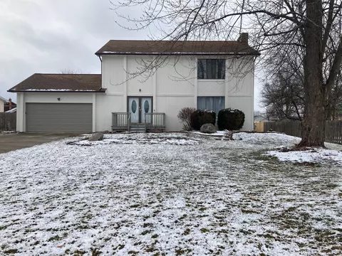 5214 Regimental Banner Dr, Grand Blanc, MI 48439