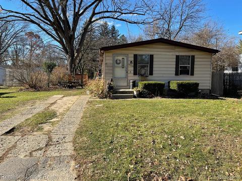21415 Hamilton Ave, Farmington Hills, MI 48336