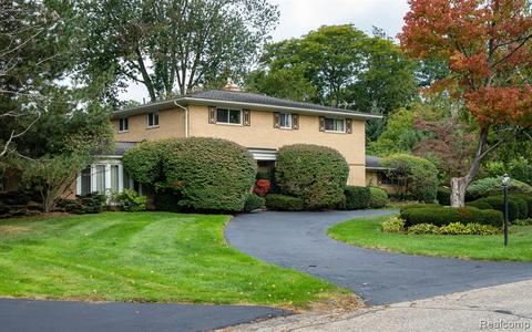 1163 Stuyvessant Rd, Bloomfield Hills, MI 48301