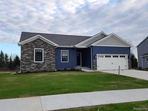 10482 Cobblestone Blvd, Davison, MI 48423 photo 1