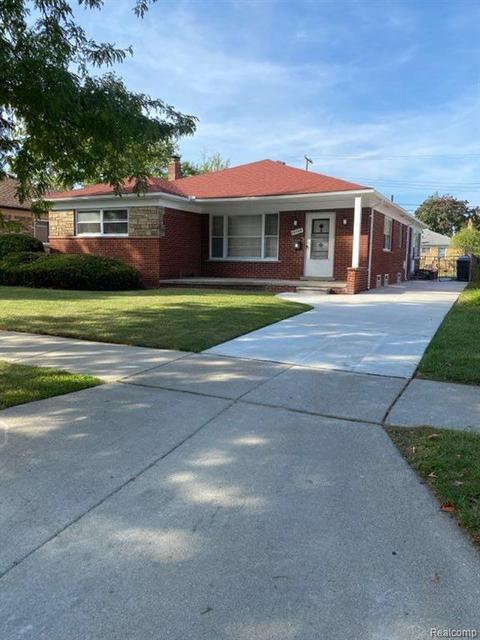13320 Dartmouth St, Oak Park, MI 48237