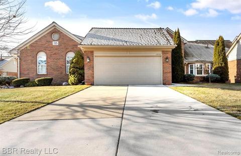15723 Golfview Dr, Riverview, MI 48193 photo 1