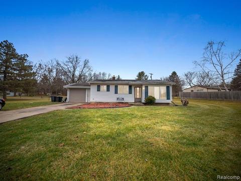 4639 Beecher Rd, Flint, MI 48532 photo 1