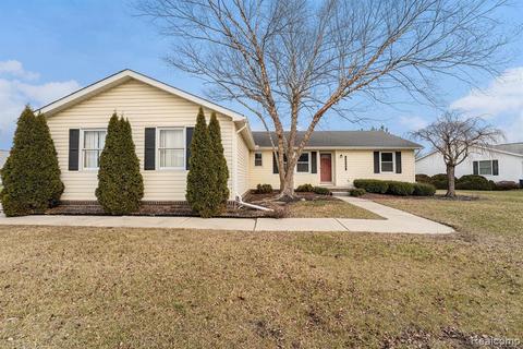 46056 Brookside North Dr, Macomb, MI 48044 photo 1