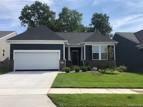 30083 Turtle Creek Cir, Lyon, MI 48165