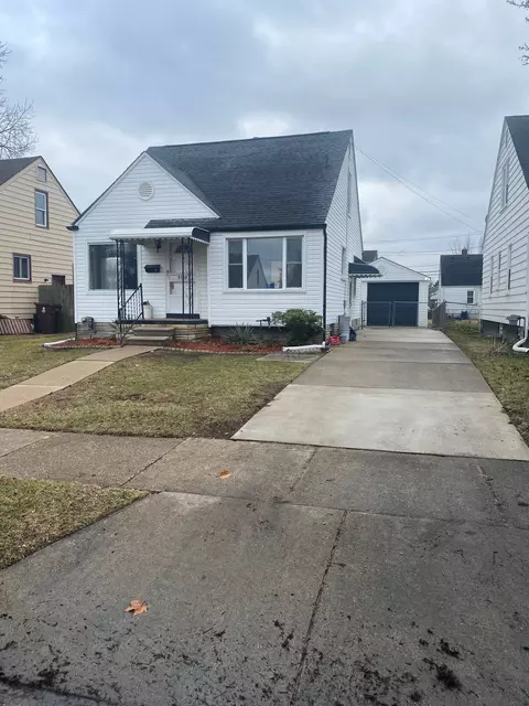 8308 Coolidge, Center Line, MI 48015