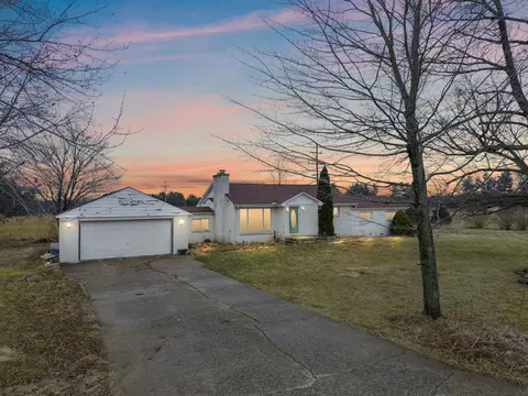 2801 Muma Rd, Sandstone, MI 49269
