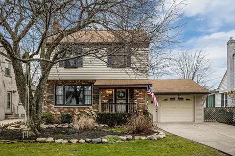 320 Kerby Rd, Grosse Pointe Farms, MI 48236 photo 1