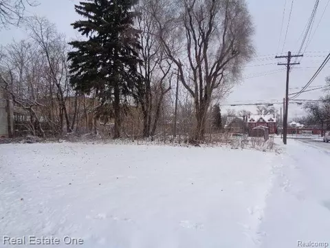 3104 Helen St, Detroit, MI 48207