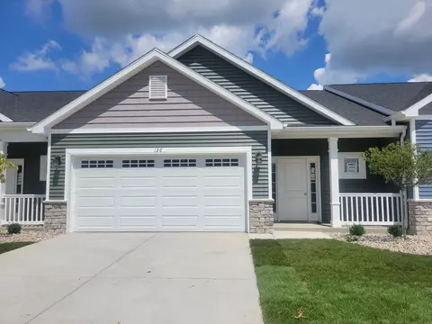 120 Crescent Ave #11, Linden, MI 48451