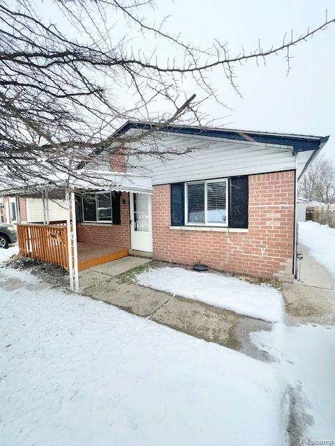 9441 Sylvia St, Taylor, MI 48180 photo 1