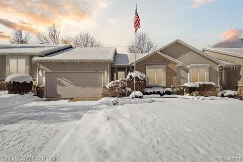 5514 Hickory Cir, Flushing, MI 48433 photo 1