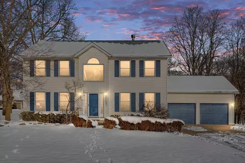 36800 W 11 Mile Rd, Farmington Hills, MI 48335