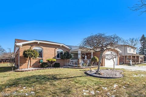 18191 Fox Glen Dr, Riverview, MI 48193 photo 1