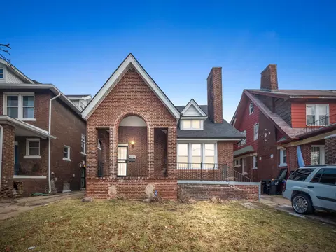 4492 Burns St, Detroit, MI 48214
