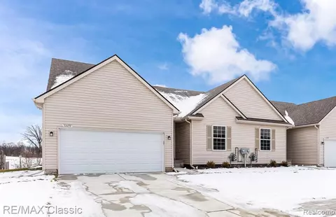 31695 Augusta Dr #64, Romulus, MI 48174