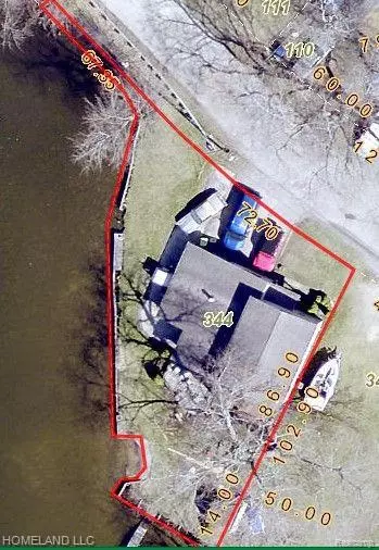 9087 Buckingham St, White Lake, MI 48386