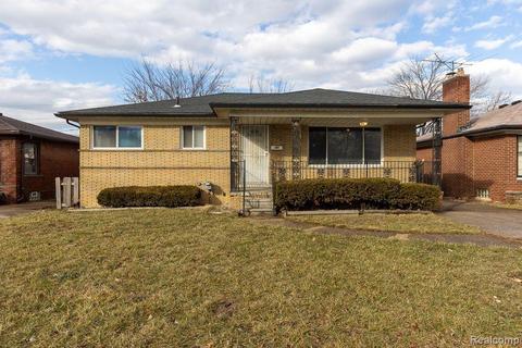 16525 E 8 Mile Rd, Eastpointe, MI 48021
