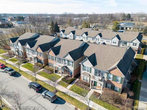261 Wright St, Wixom, MI 48393 photo 1