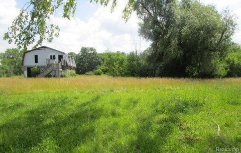 V/l 0000 Detroit Street, Flint, MI 48505