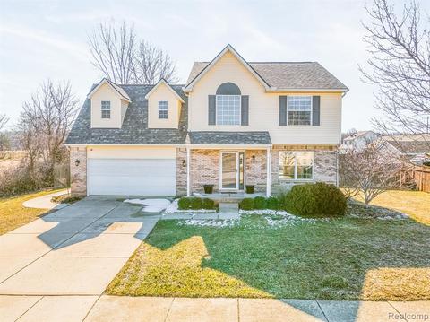 30179 Kim Ln, Romulus, MI 48174 photo 1