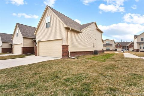 23906 White Pine St, Flat Rock, MI 48134 photo 1
