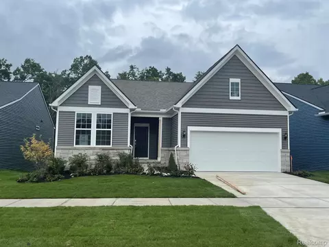 6523 Foothill Dr, Pittsfield, MI 48197