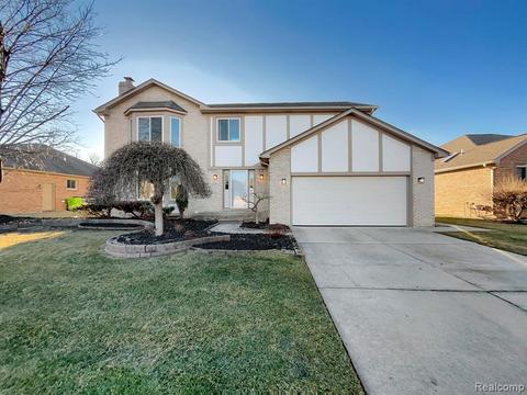 48561 Arnold Dr, Macomb, MI 48044 photo 1