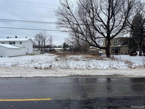 2139 W Maple Ave, Flint, MI 48507 photo 1