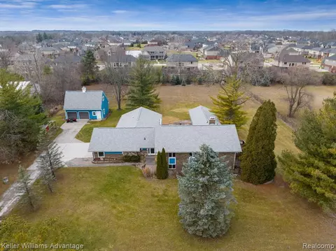 22465 Simcheck, Northville, MI 48167