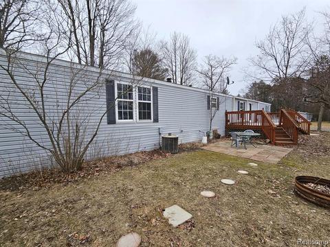 1271 Channel Way, Gladwin, MI 48624