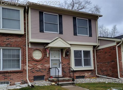 37011 Charter Oaks Blvd, Clinton Township, MI 48036