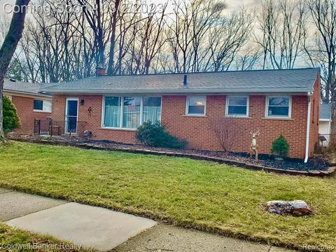 36843 Thinbark St, Wayne, MI 48184 photo 1