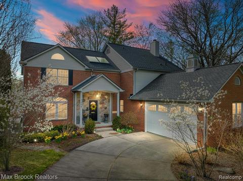 1609 Forestdale Rd, Royal Oak, MI 48067