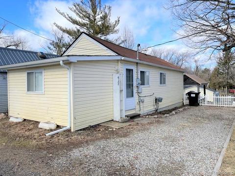 Single Family Homes for Sale in Brighton MI