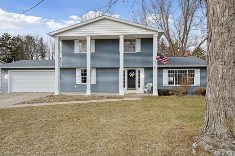 9156 Pine Bluff Dr, Flushing, MI 48433 photo 1