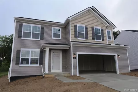 227 Sandhill Ct, White Lake, MI 48386
