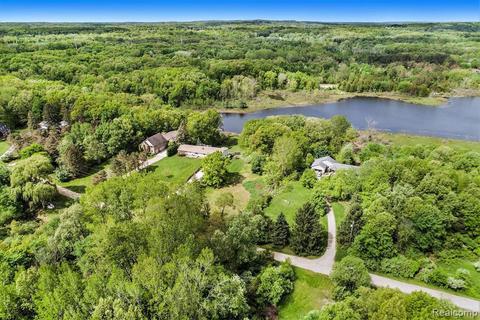 3 Acres Taylor Lake Rd, Holly, MI 48442