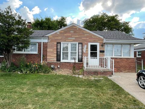 28221 Bohn St, Roseville, MI 48066