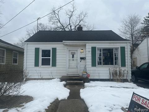 3817 Augusta St, Flint, MI 48532 photo 1