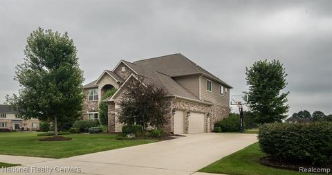 297 Carnoustie, Highland, MI 48357