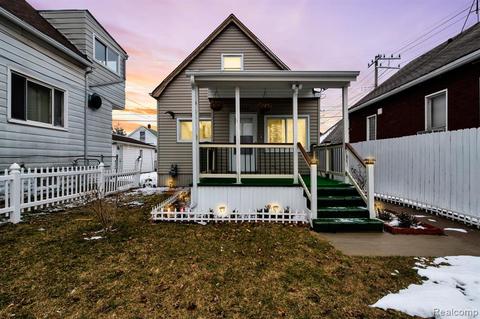 12008 Charest St, Hamtramck, MI 48212 photo 1
