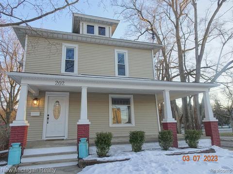 202 Mill St, Flushing, MI 48433 photo 1