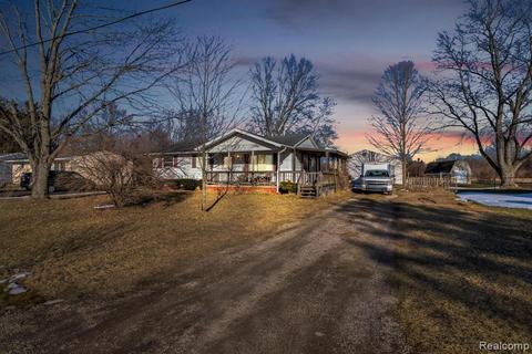 12504 Wallace Dr, Clio, MI 48420