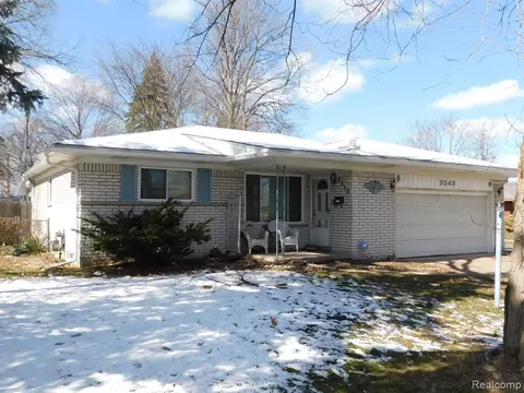 9543 Garfield, Redford, MI 48239