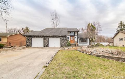 6360 Mckenzie Dr, Flint, MI 48507 photo 1