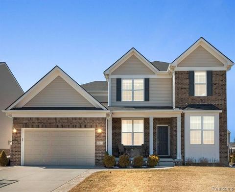 49623 Hestor Ln, Macomb, MI 48044 photo 1
