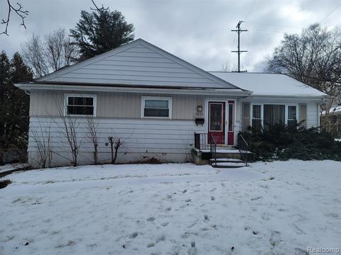 3830 Brentwood Dr, Flint, MI 48503