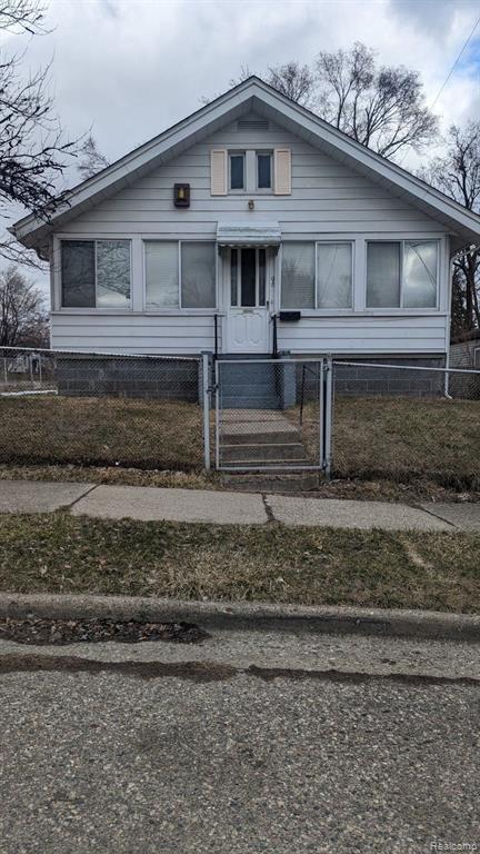 96 N Ardmore St, Pontiac, MI 48342