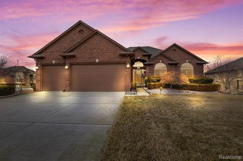 18117 Crenshaw Dr, Macomb, MI 48042